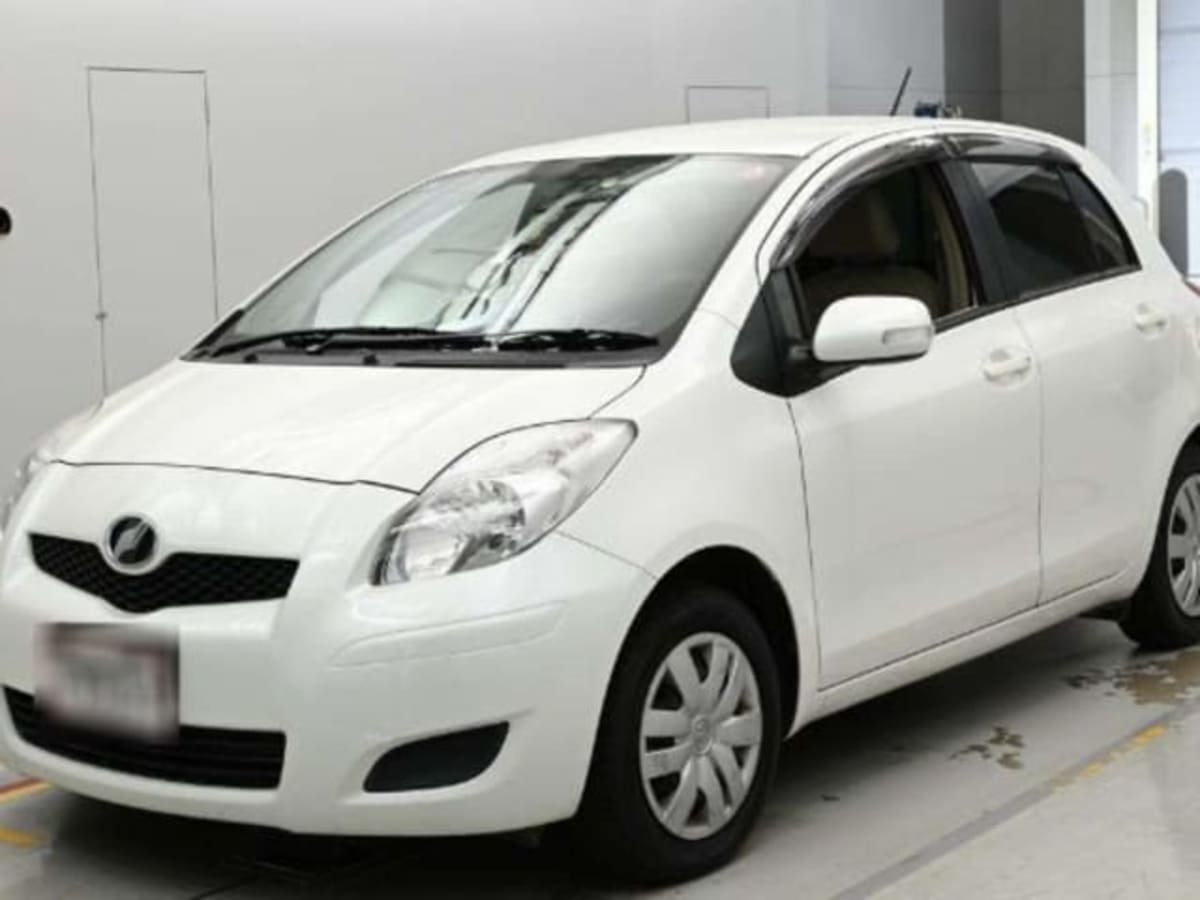 TOYOTA VITZ