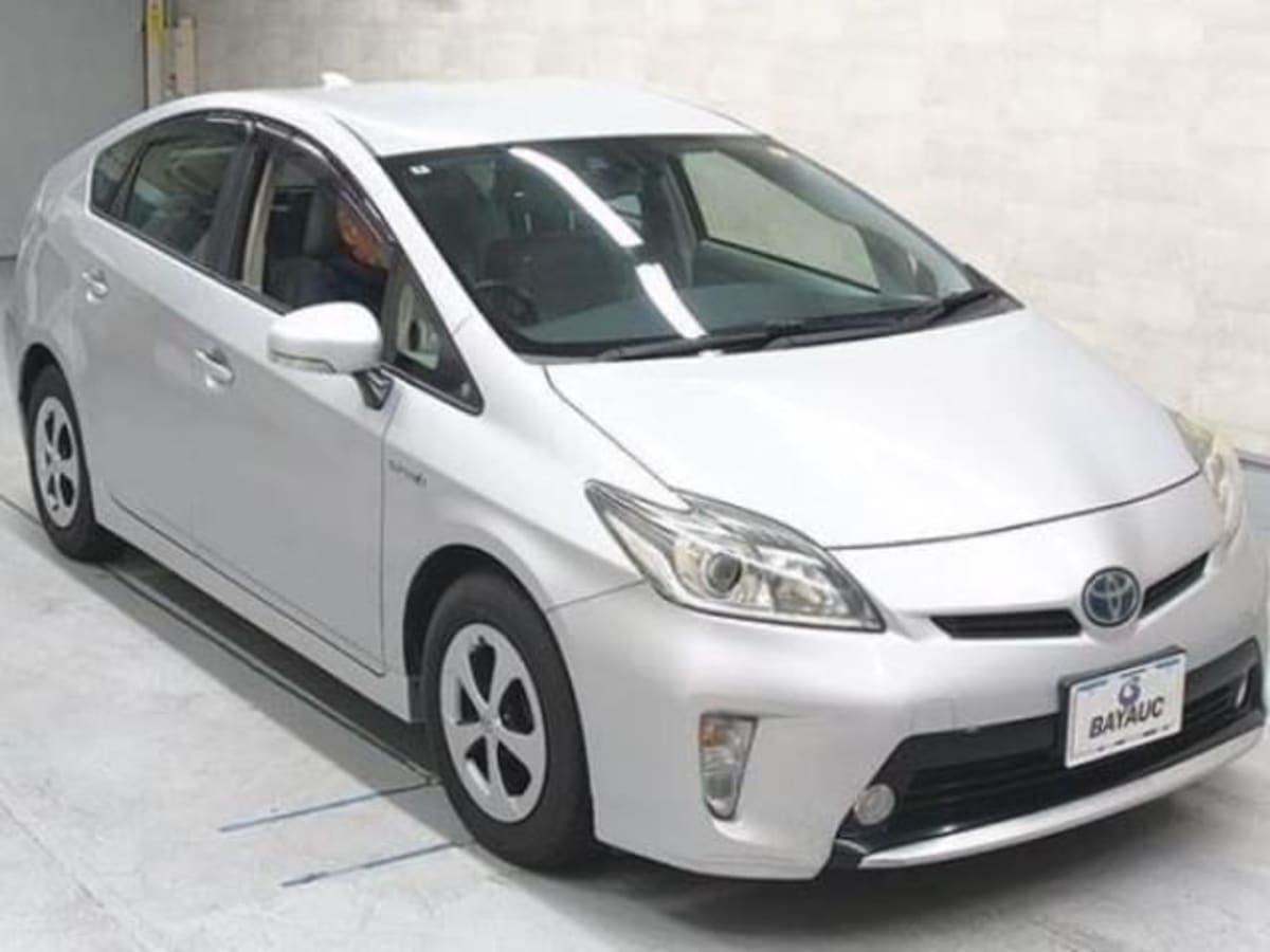 TOYOTA PRIUS