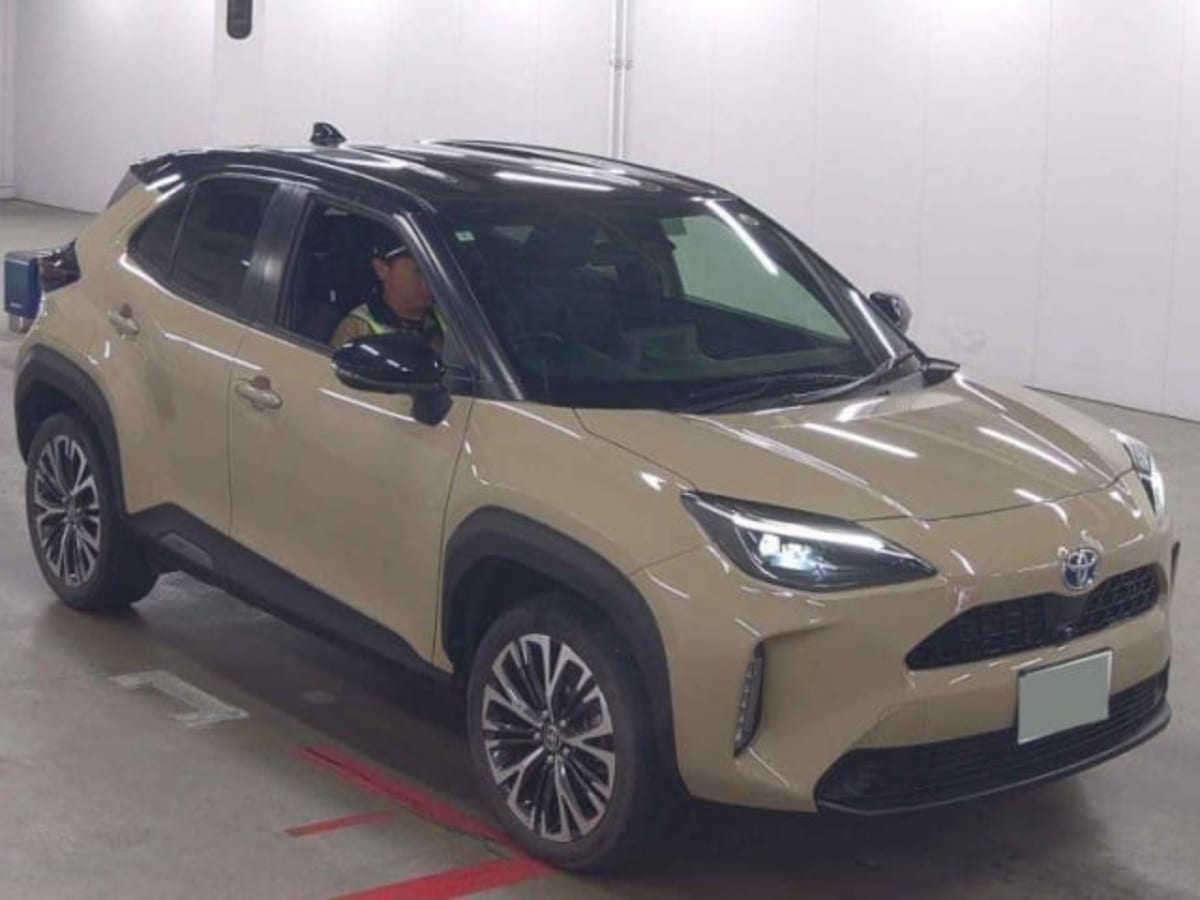 TOYOTA YARIS CROSS