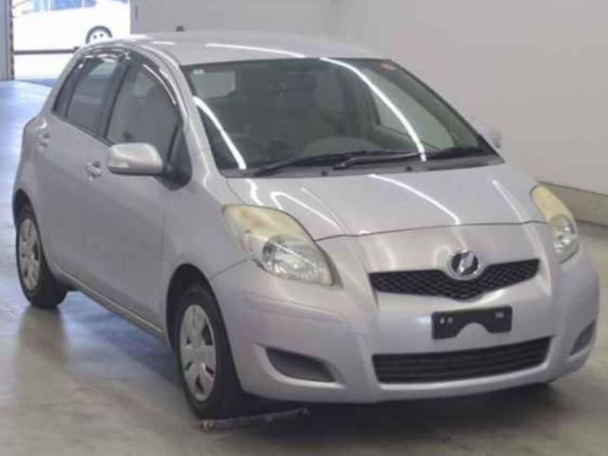 TOYOTA VITZ