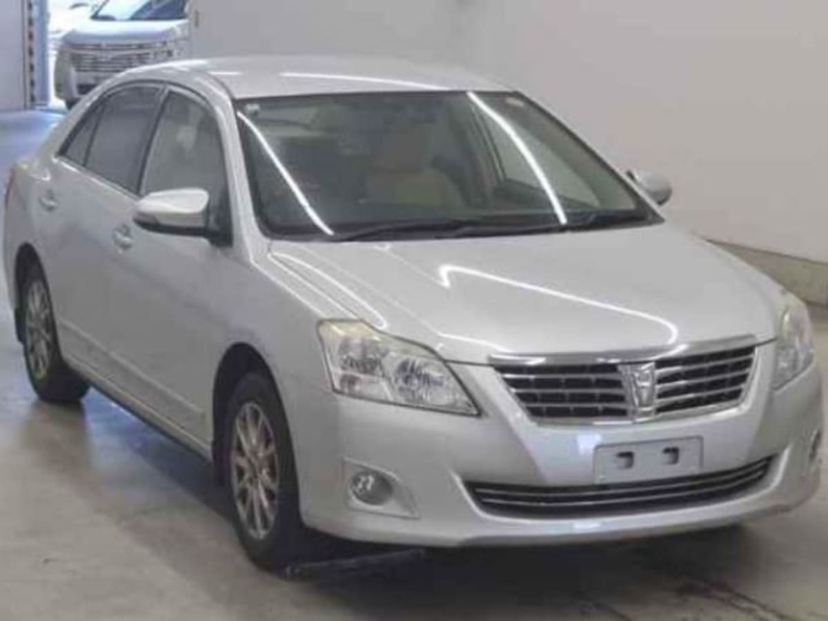 TOYOTA PREMIO