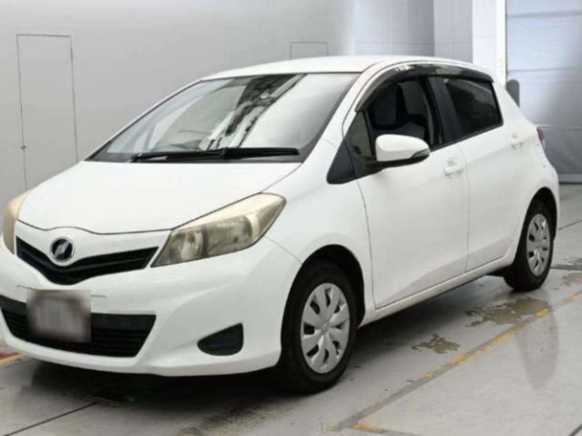 TOYOTA VITZ