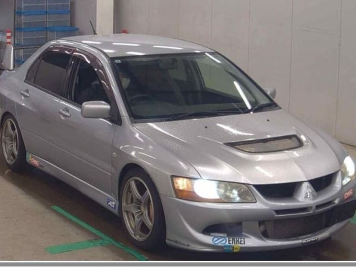 MITSUBISHI LANCER