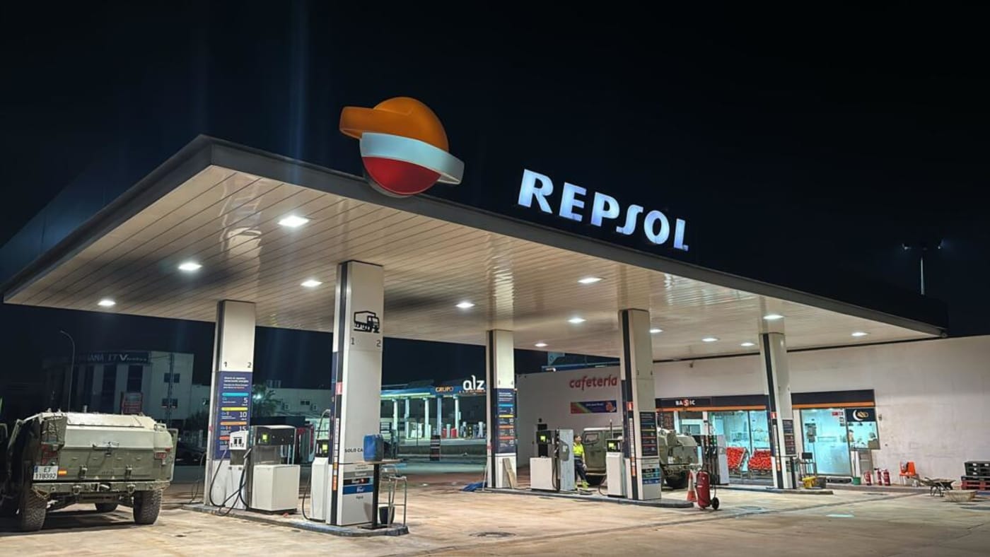 Estación Repsol Noche