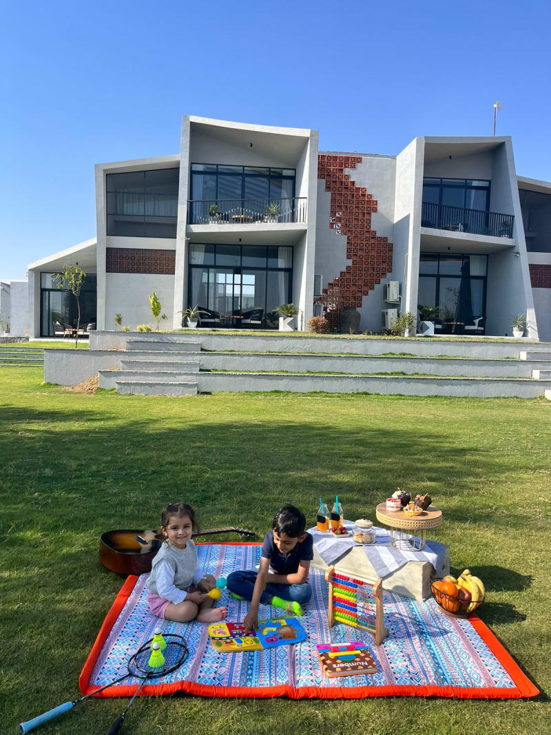 Kids friendly safe recreational lounge space