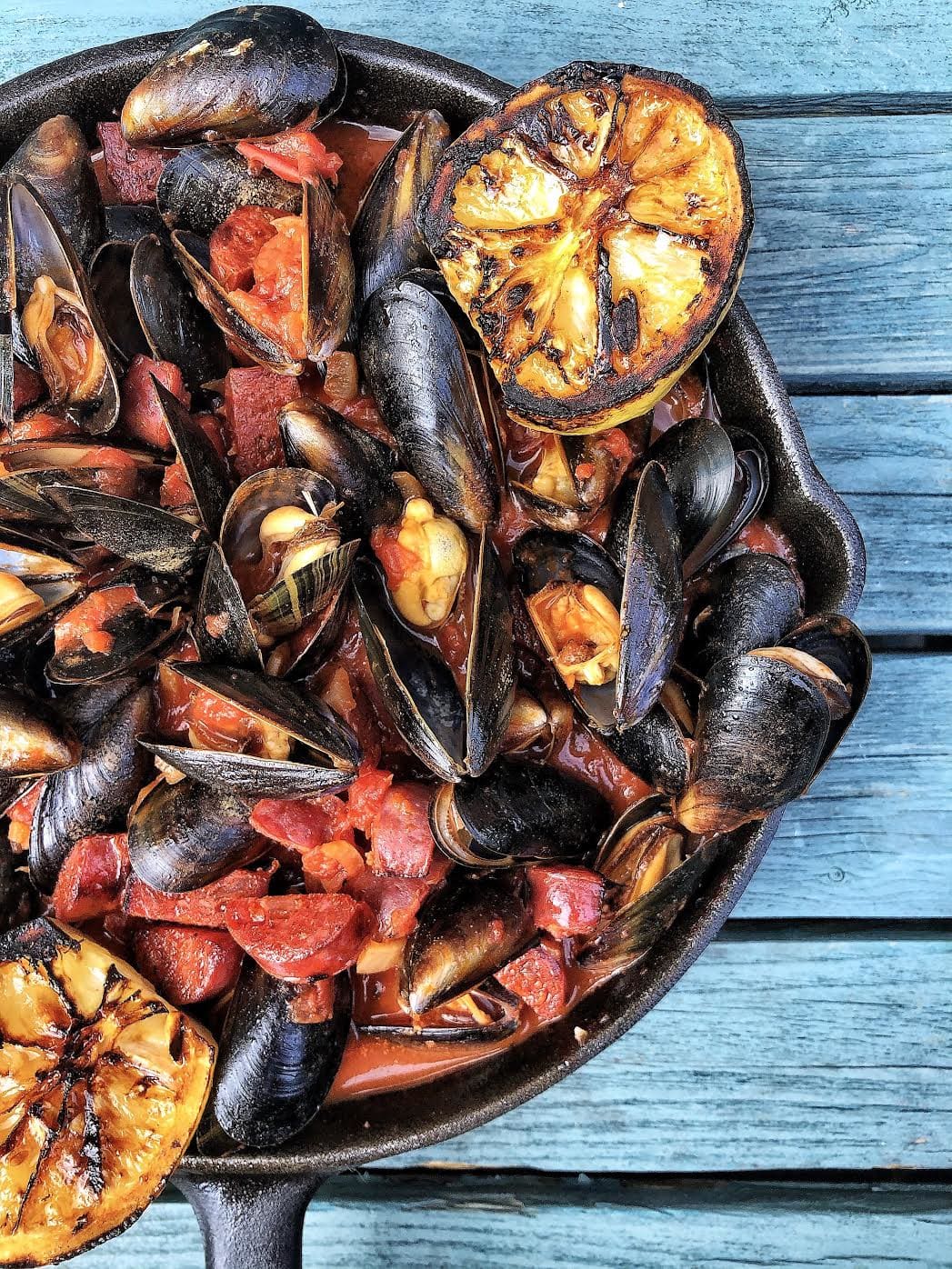 Mussels with Chorizo & Tomato