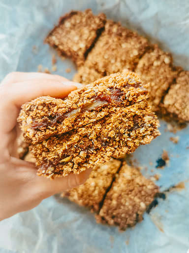 CINNAMON APPLE DATE BAKE (Vegan)