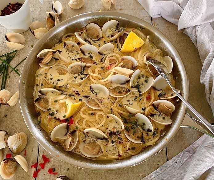 Creamy Clams with Spaghetti!