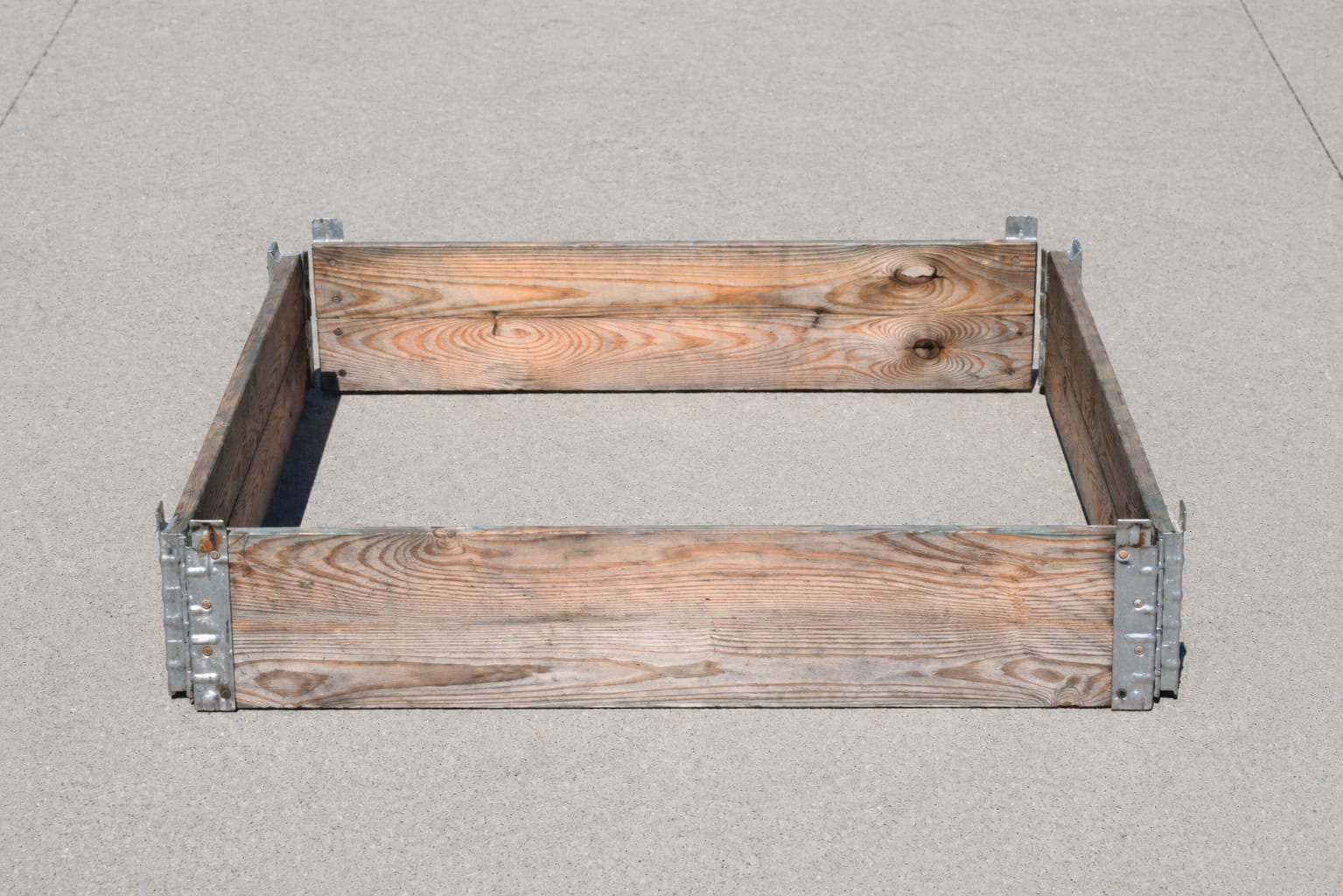 Used Grey Pallet Collar 2