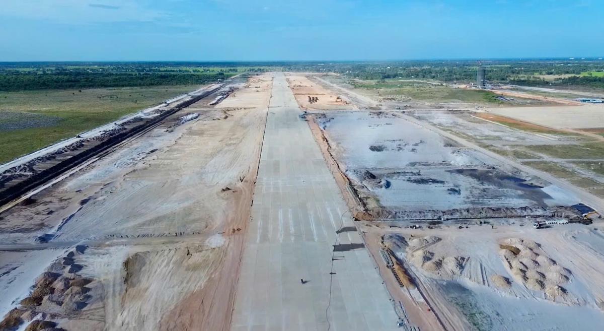 Cảng Hàng không Quảng Trị tăng tốc toàn diện để về đích Cảng Hàng không Quảng Trị tăng tốc toàn diện để về đích
