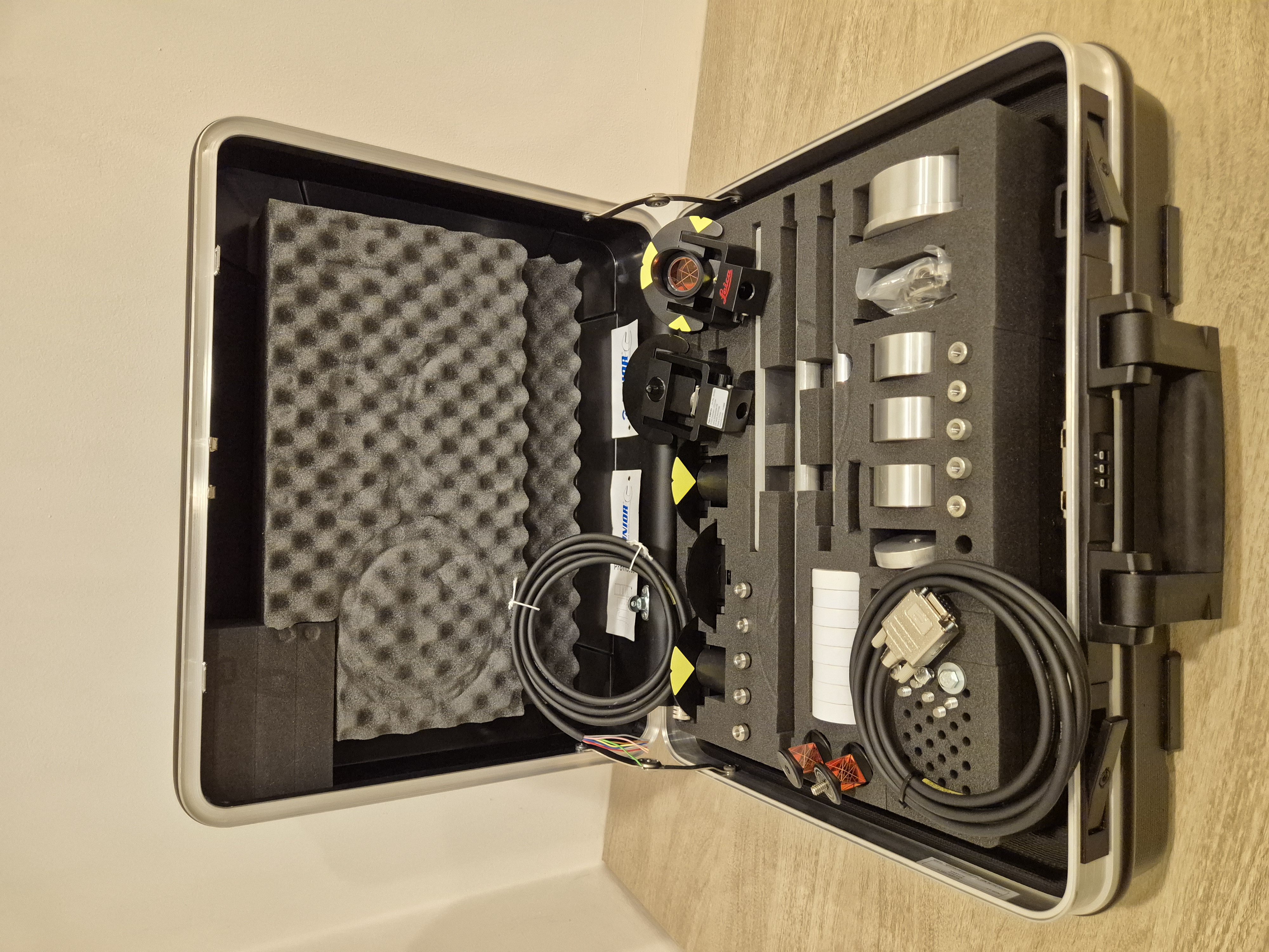 Leica Geosystems sett za kalibraciju 2xGRZ101 - 5xGMP101