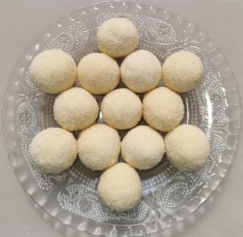 Rava Coconut Laddu