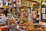 Kyoto: Nishiki Market and Depachika Food Tour