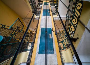 Iconic Apartments Walking Tour in Ho Chi Minh City
