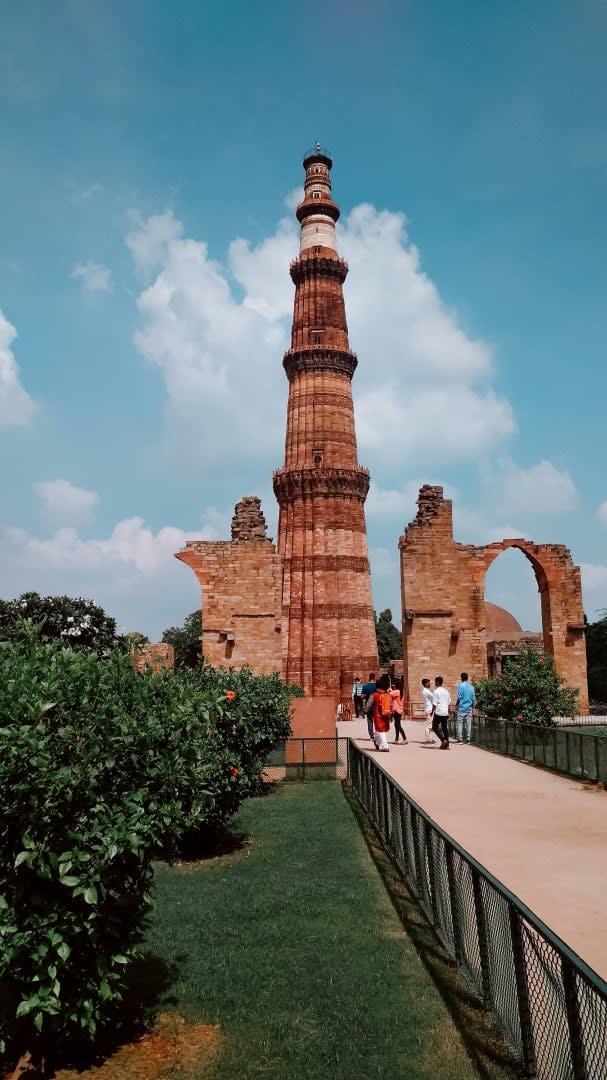 New Delhi: India Gate & Airport Guided Tour 2