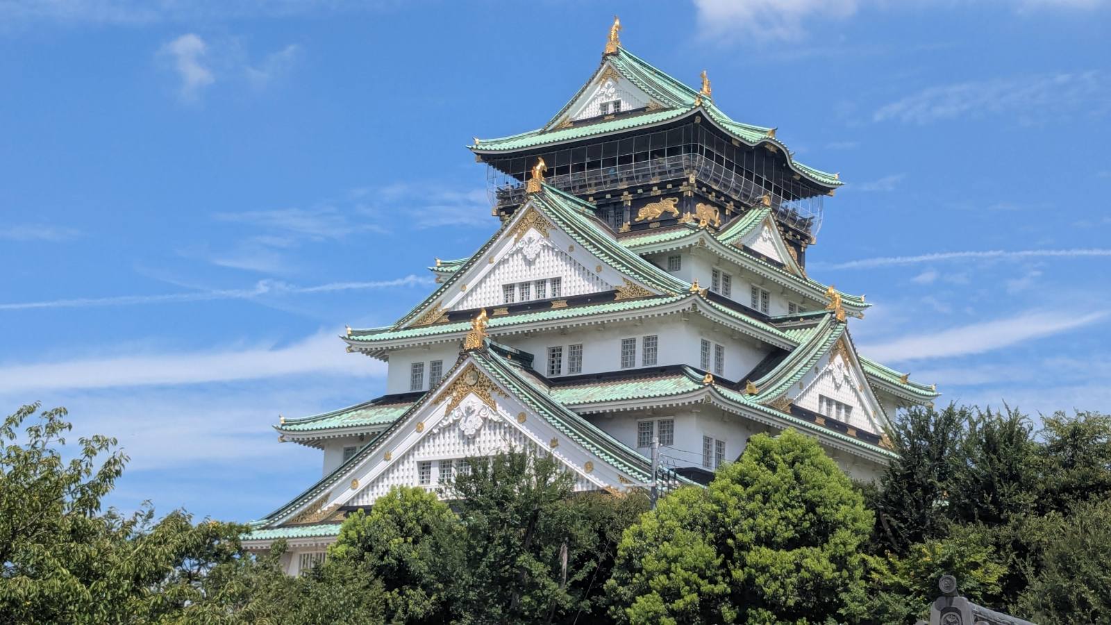 Osaka's Five Landmarks on Foot, with a Ramen Lunch and a Metro Pass — guided tour in Osaka