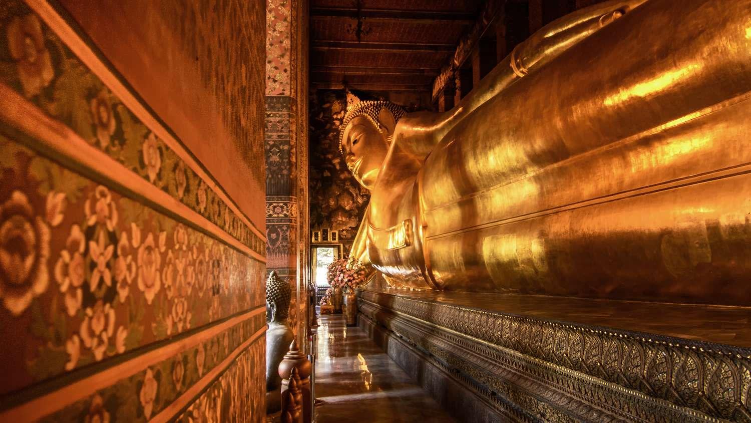 Bangkok: Grand Palace, Wat Pho, and Wat Arun Guided Tour 2
