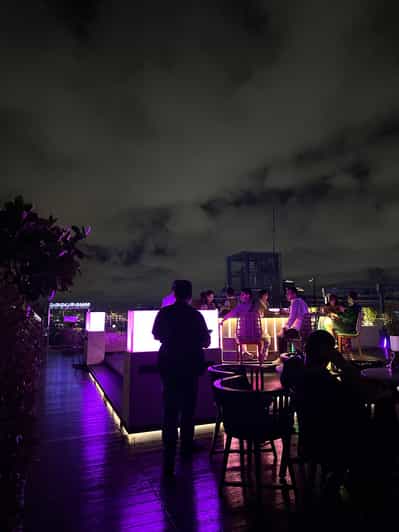 Bangkok: Soi Cowboy, Nana, Soi 11, Rooftops, Clubs & Go Go's 2