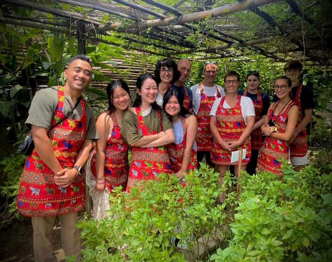 Chiang Mai: Cooking Class, Market & Thai Herbs Garden Tour — guided tour in Chiang Mai