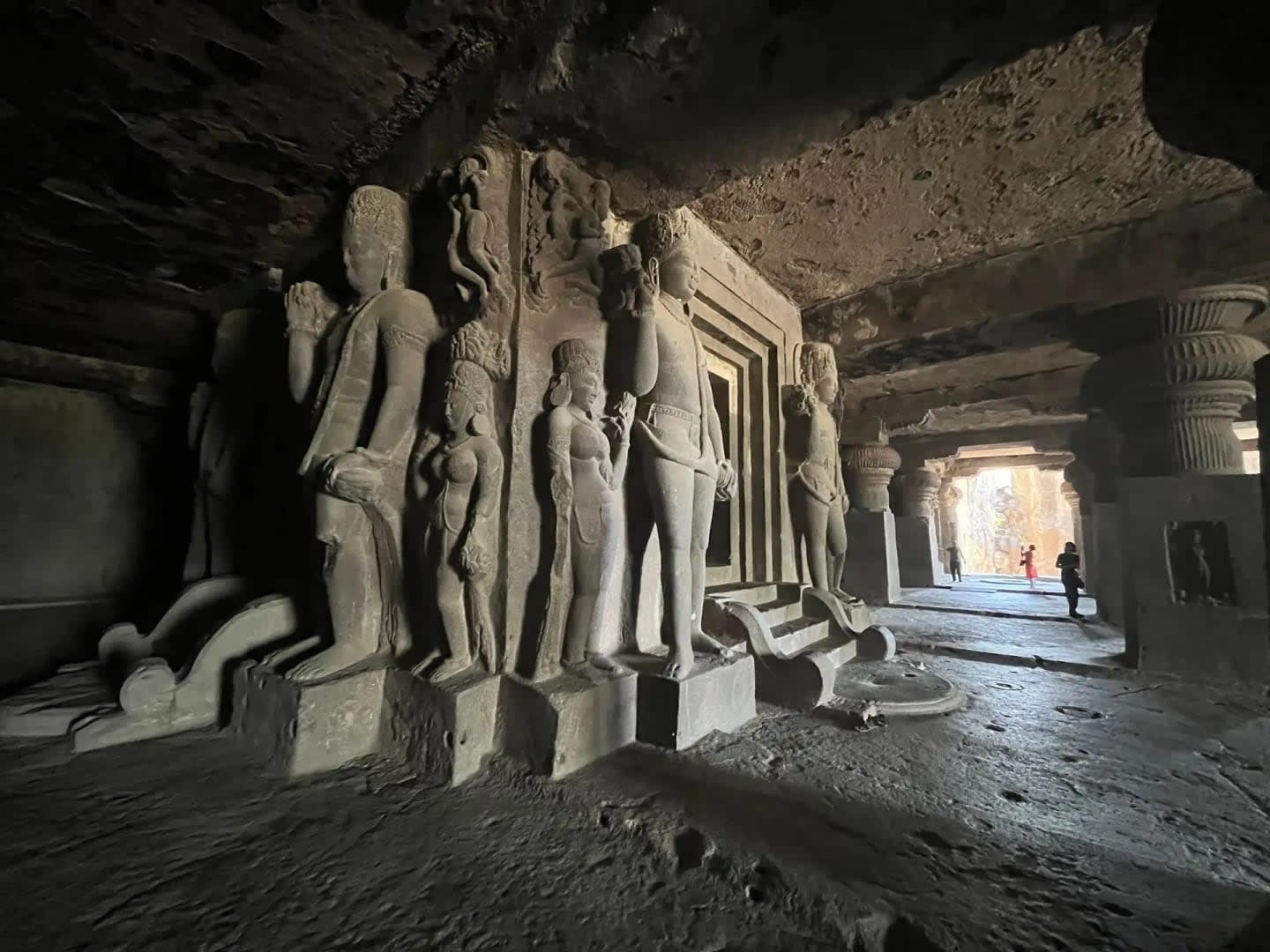 Ajanta & Ellora Caves Guided Tour with  Pick Up from City. 2