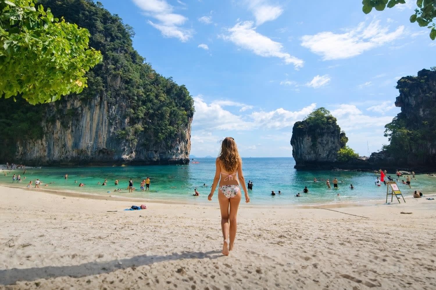 Hong Islands by Speedboat: Snorkelling, Lagoon and Beach Lunch — guided tour in Krabi