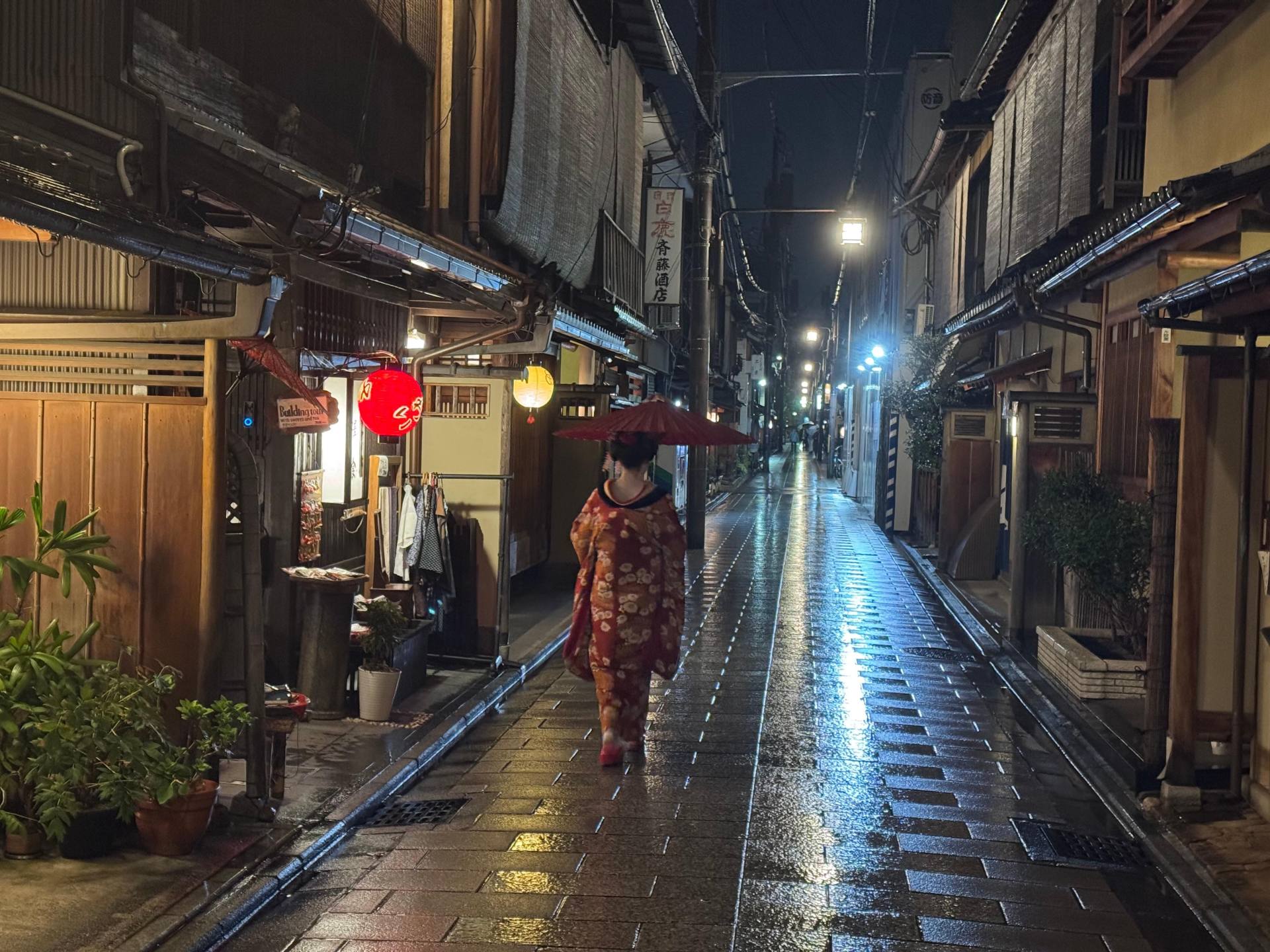 Kyoto Magical Night English Tour: Gion & Fushimi Inari 2