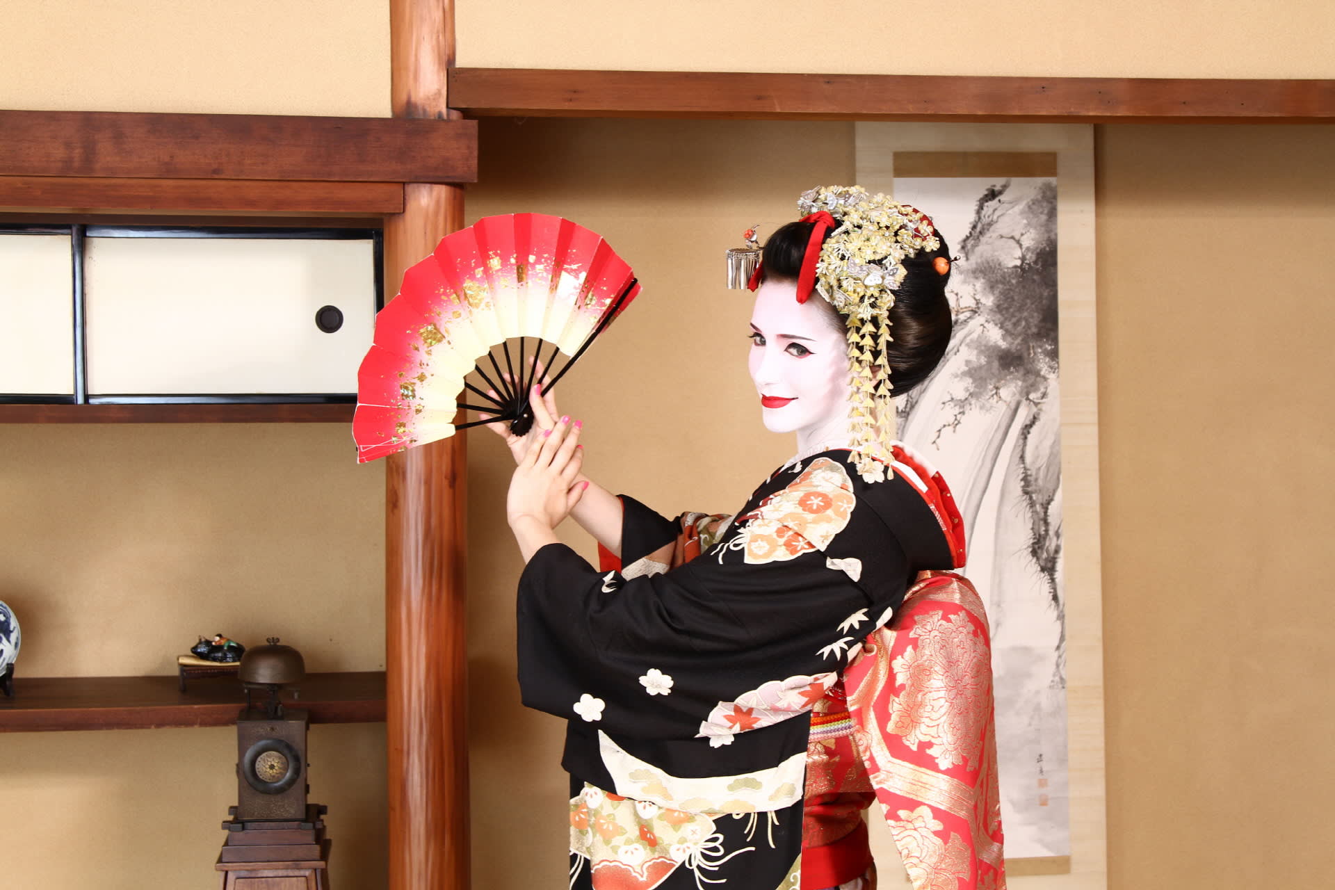 Gion Kyoto Maiko Geisha Photoshoot — guided tour in Kyoto