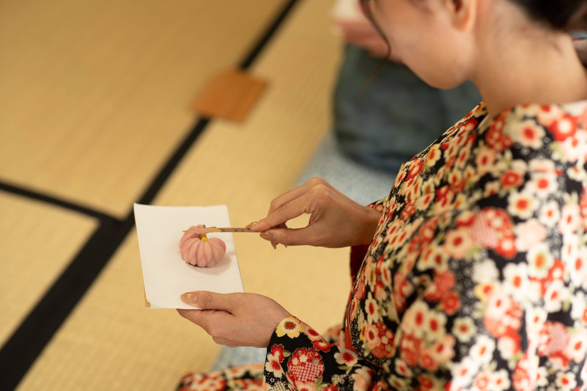 Sheraton Miyako Hotel Osaka: Tea Ceremony with Kimono Rental 2