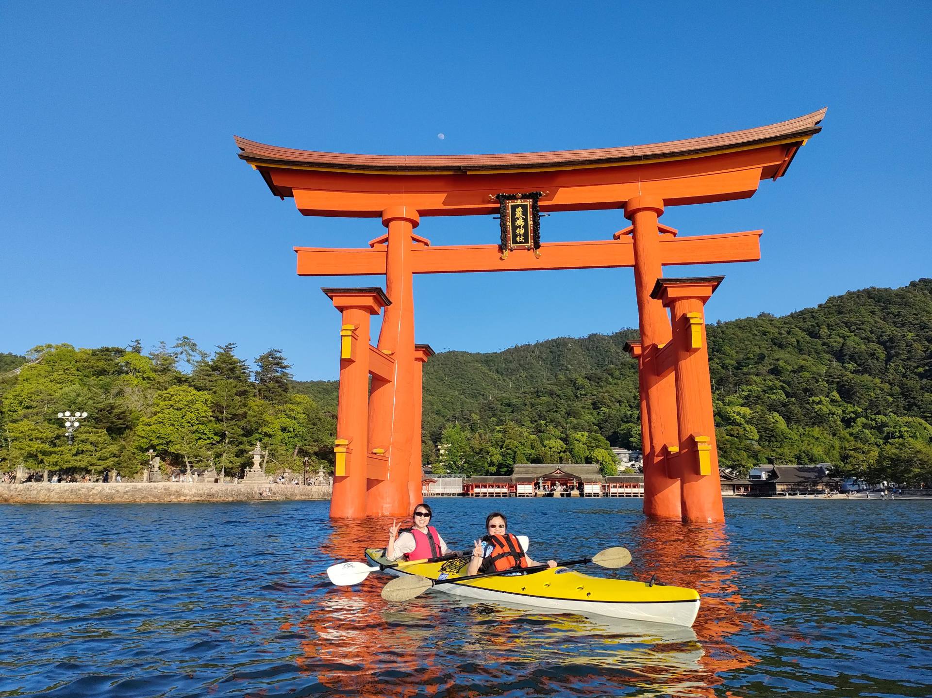 Miyajima Great Torii Kayak Tour: Paddle a World Heritage Bay 3