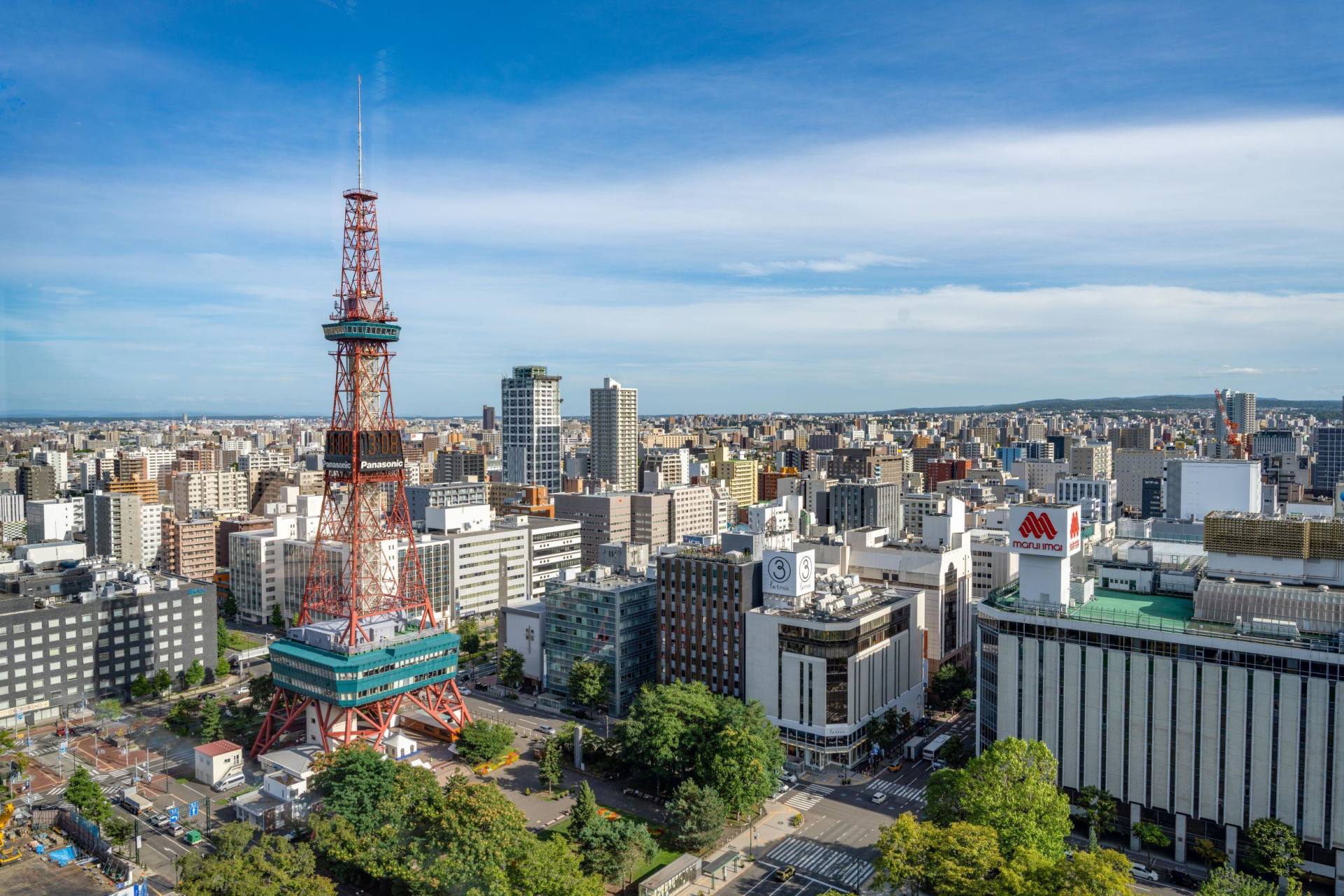 Sapporo Golden Route: Morning Walk Past the Clock Tower and TV Tower 2