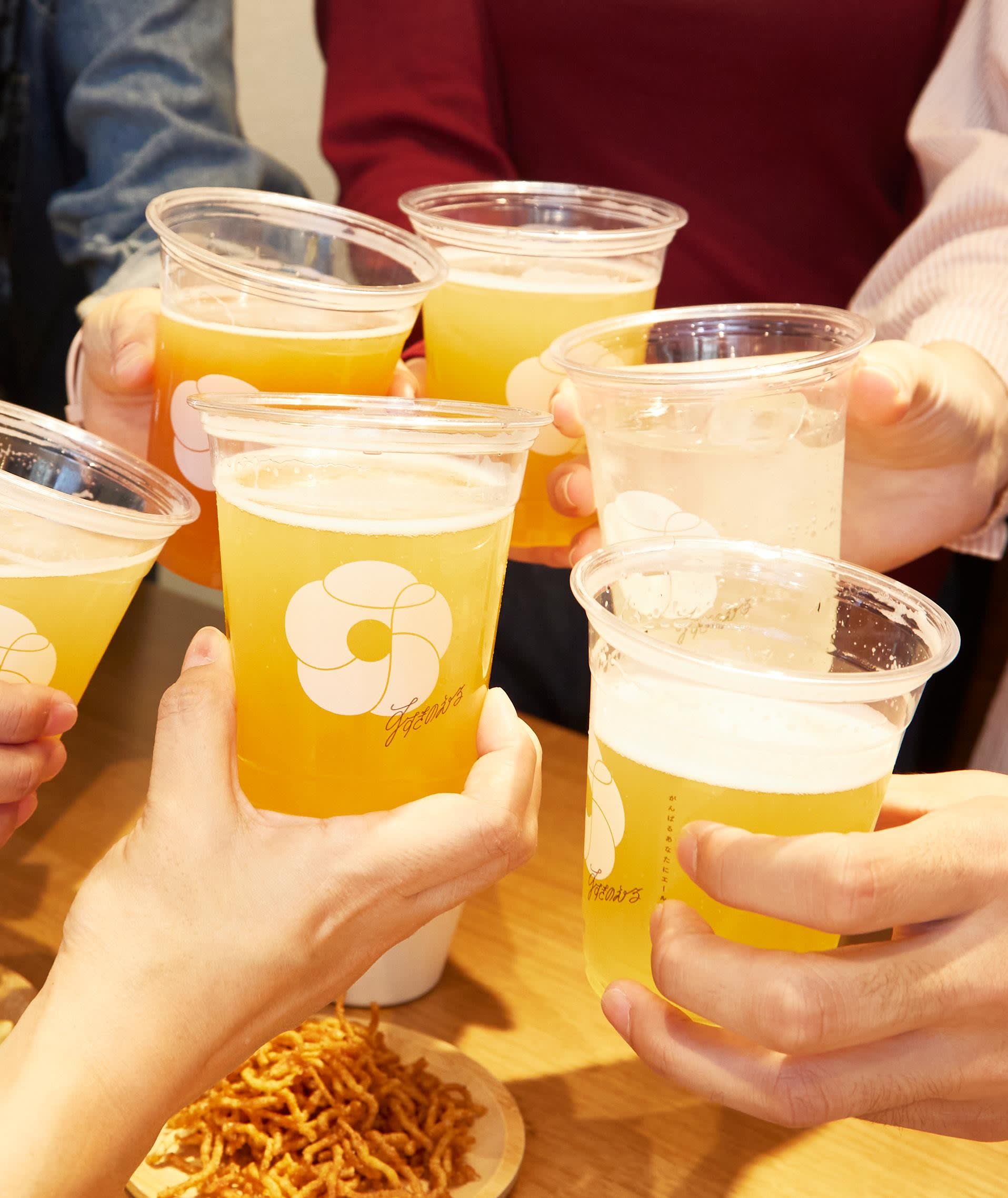 Sapporo After Dark: Bar Hopping Three Local Spots with a Guide 2