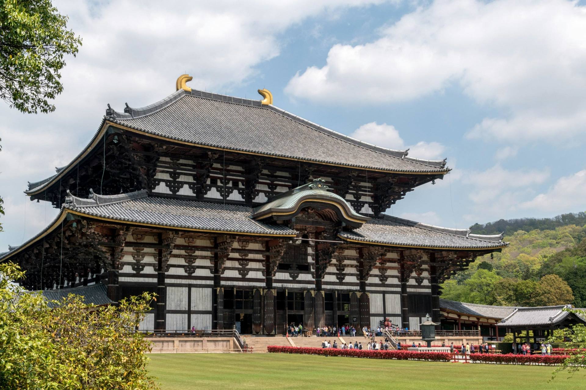 Nara in Three UNESCO Sites: Kofuku-ji, Todai-ji and Kasuga Taisha 2