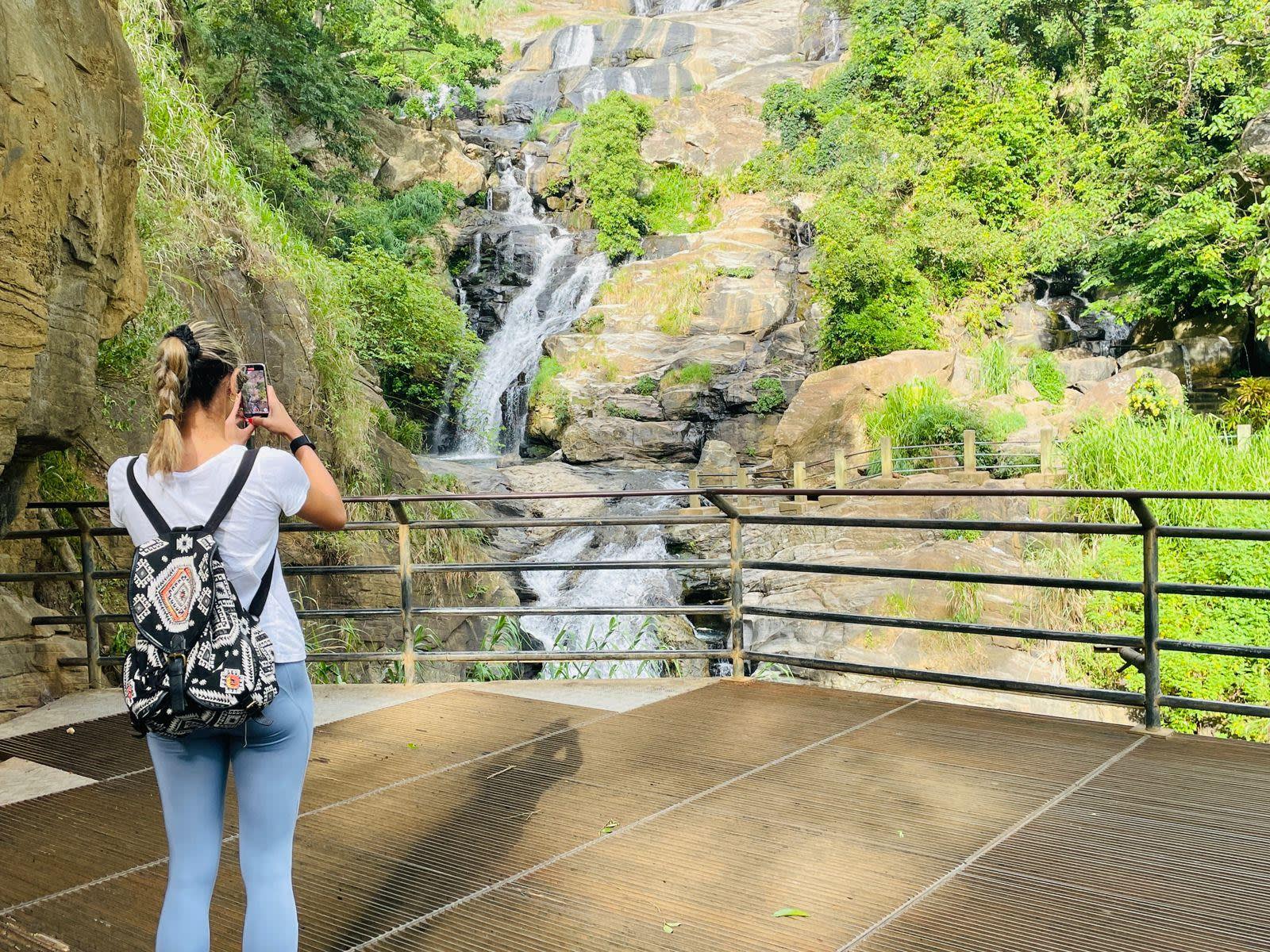 Ella Day Trip from Colombo: Tea Factory, Hill Train and Nine Arch Bridge 2