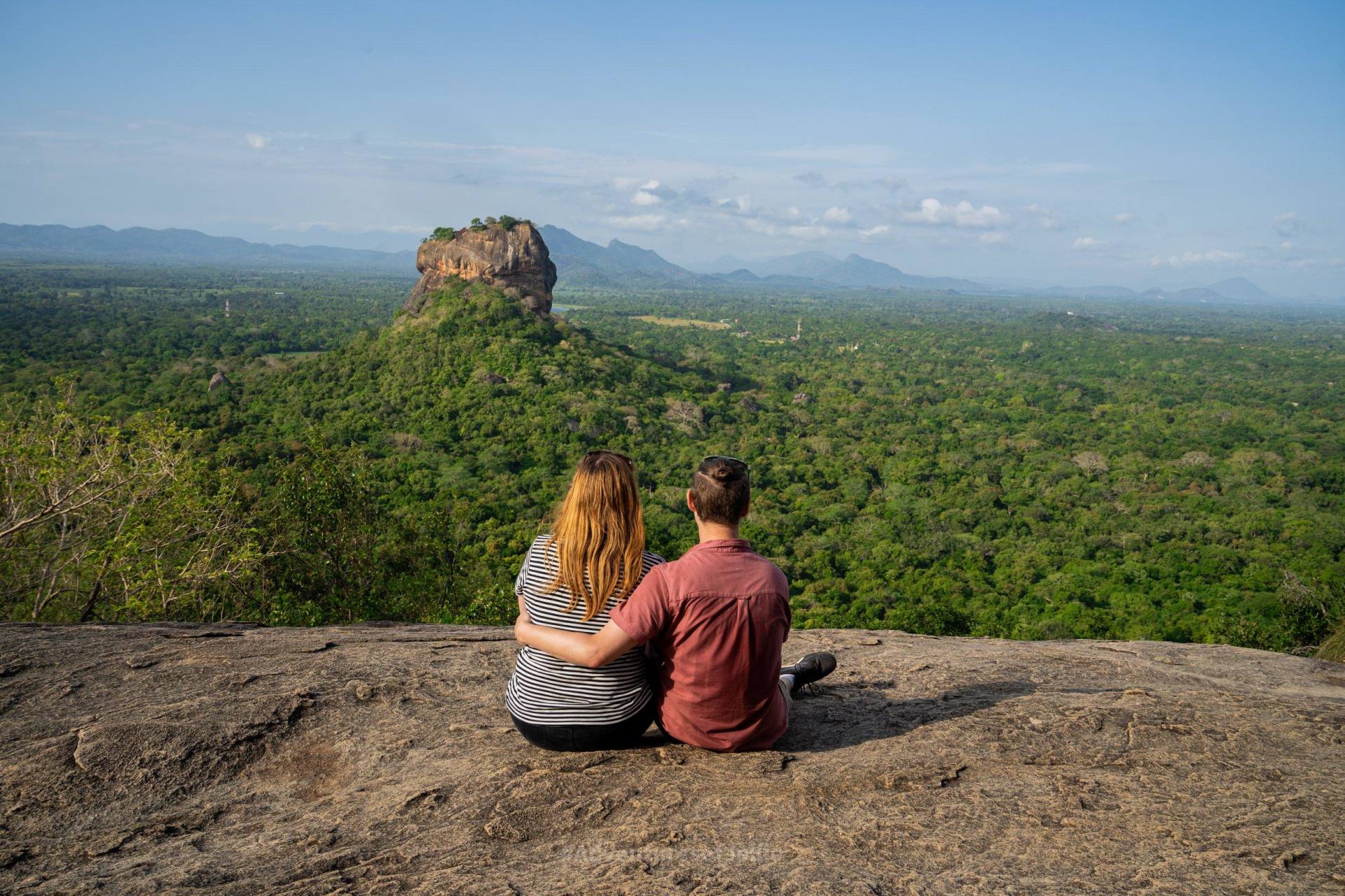 Dambulla Cave Temples and Pidurangala Rock: Day Trip from Colombo 2