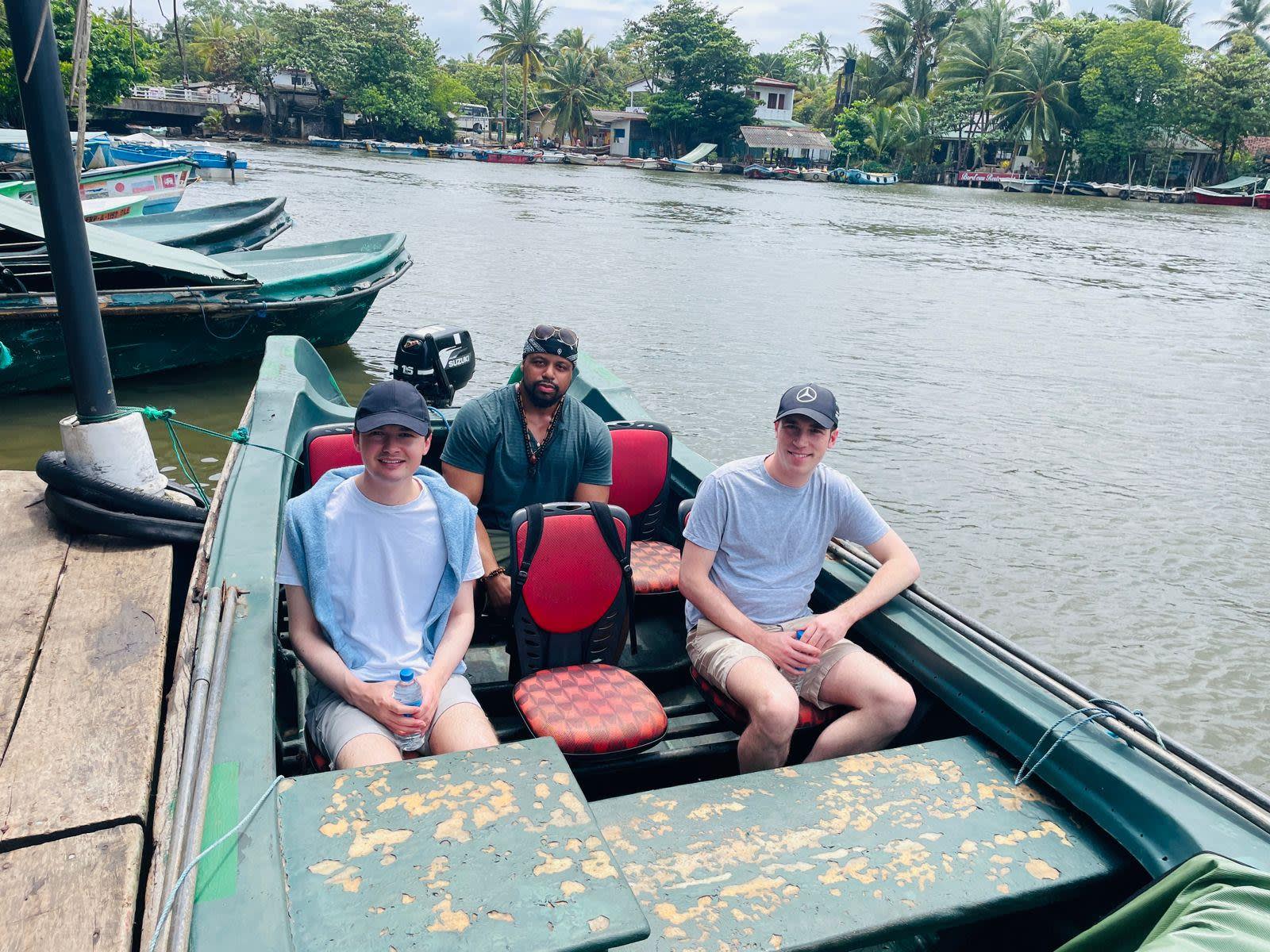 Galle Fort, Madu River Boat Safari and Turtle Hatchery Day Tour from Colombo 3