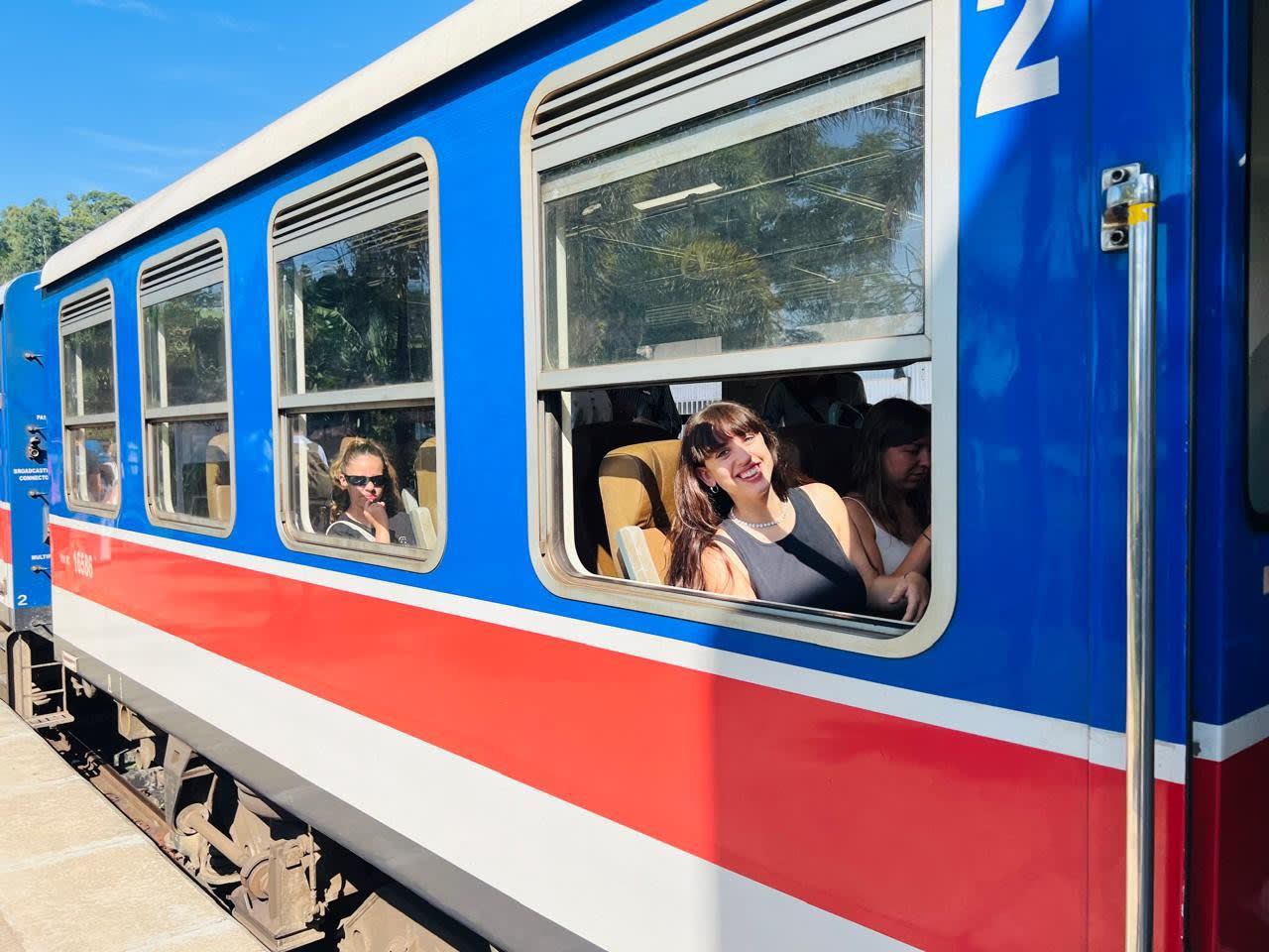 Kandy to Nuwara Eliya or Ambewela Station Transfer with Craft Workshop Stops 3
