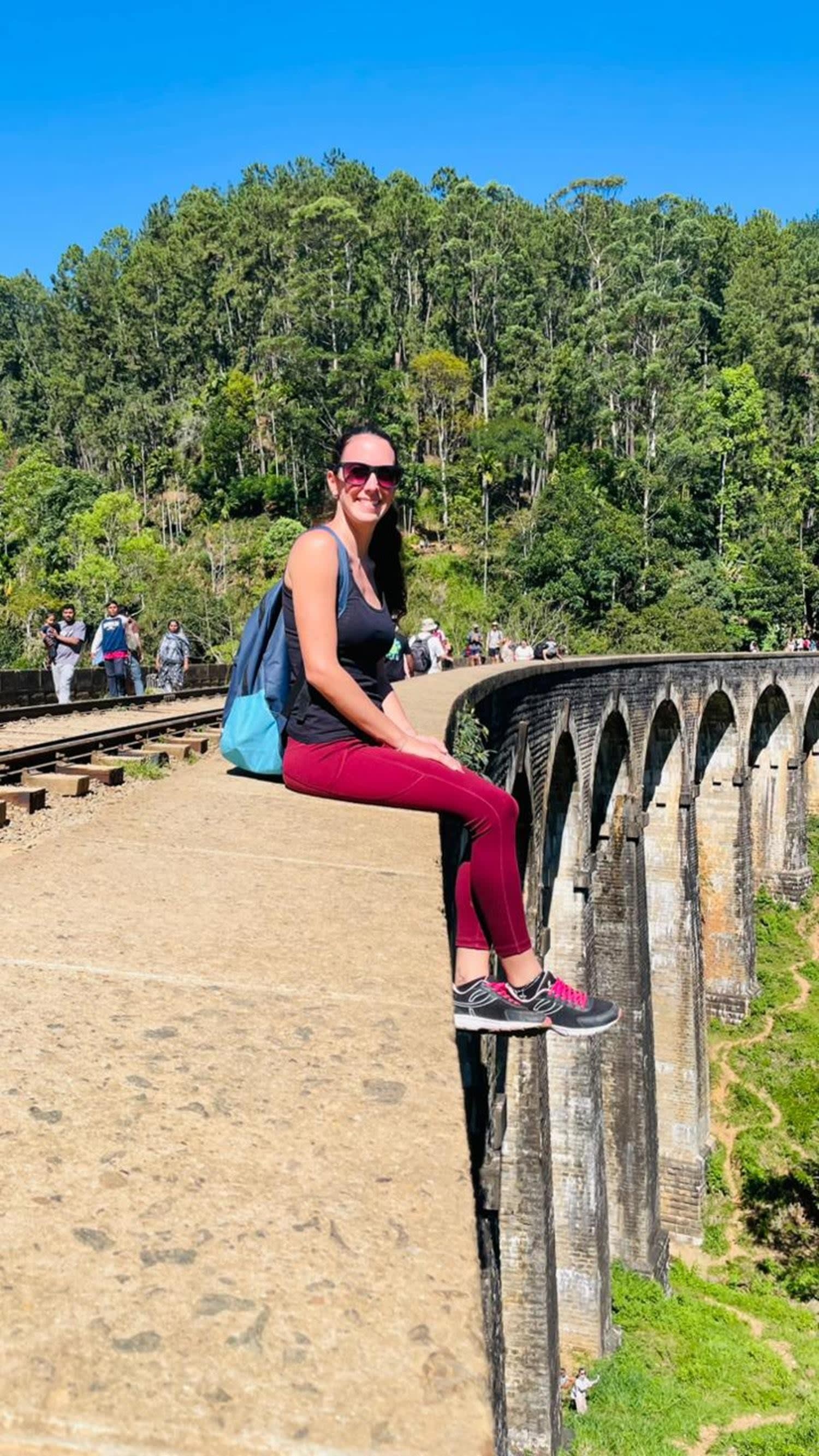 Ella Highlights Half-Day Tour: Nine Arch Bridge, Halpewatte Tea Factory and Ravana Falls 2