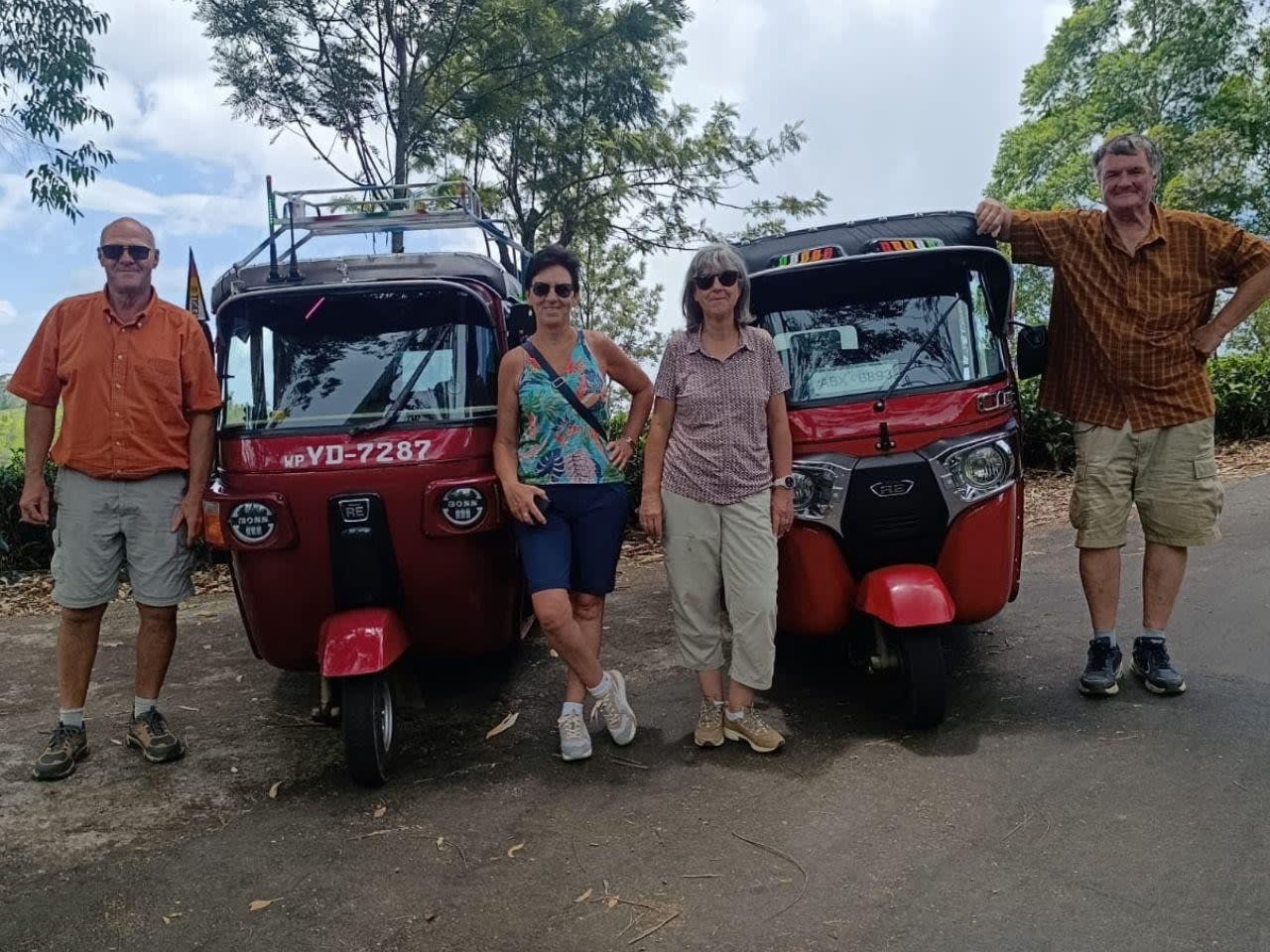 Lipton's Seat Tuk-Tuk Excursion from Ella with the Dambatenne Tea Factory 3