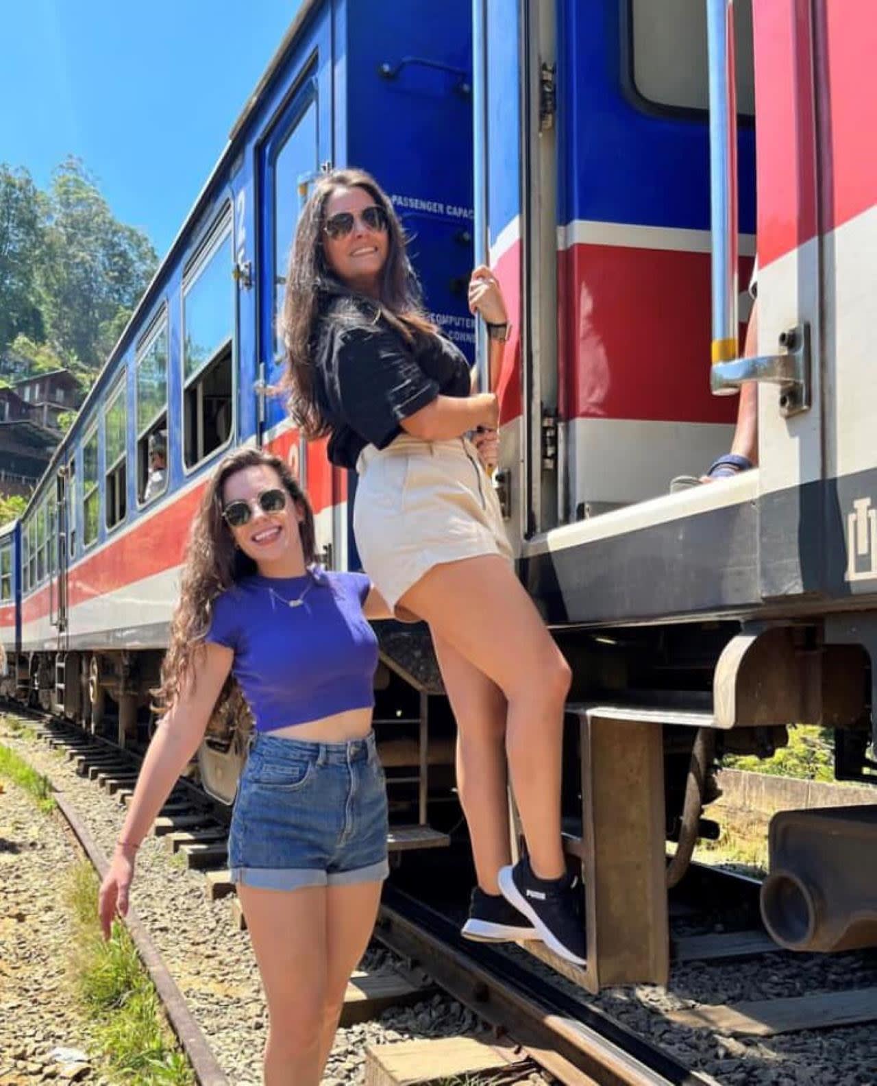Ella Hidden Gems Day Tour: The Loop, the Secret Waterfall and Both Peaks 2