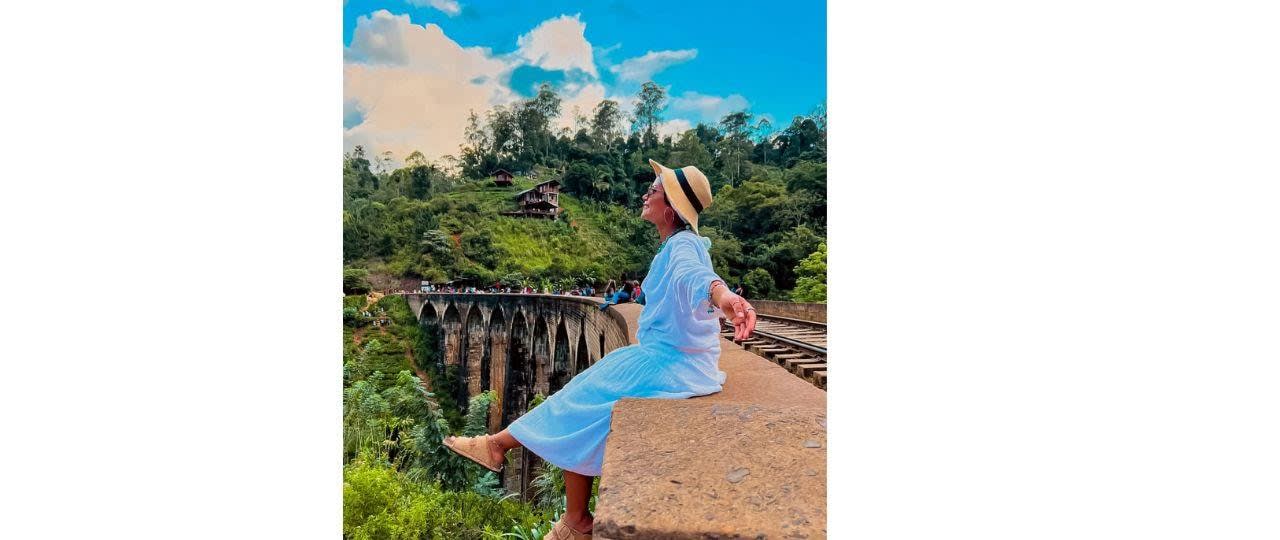 Ella Essentials Day Tour: Little Adam's Peak and the Nine Arch Bridge 2