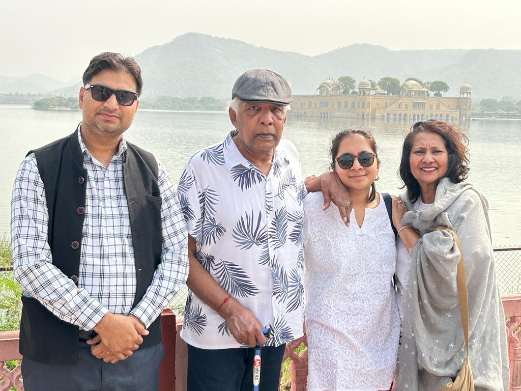 Book Govt. Approved Tour Guide for Full or Half Day Jaipur City Tour