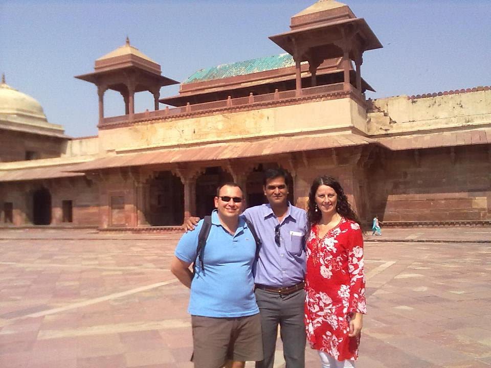 Book Tour Guide for Fatehpur Sikri Visit