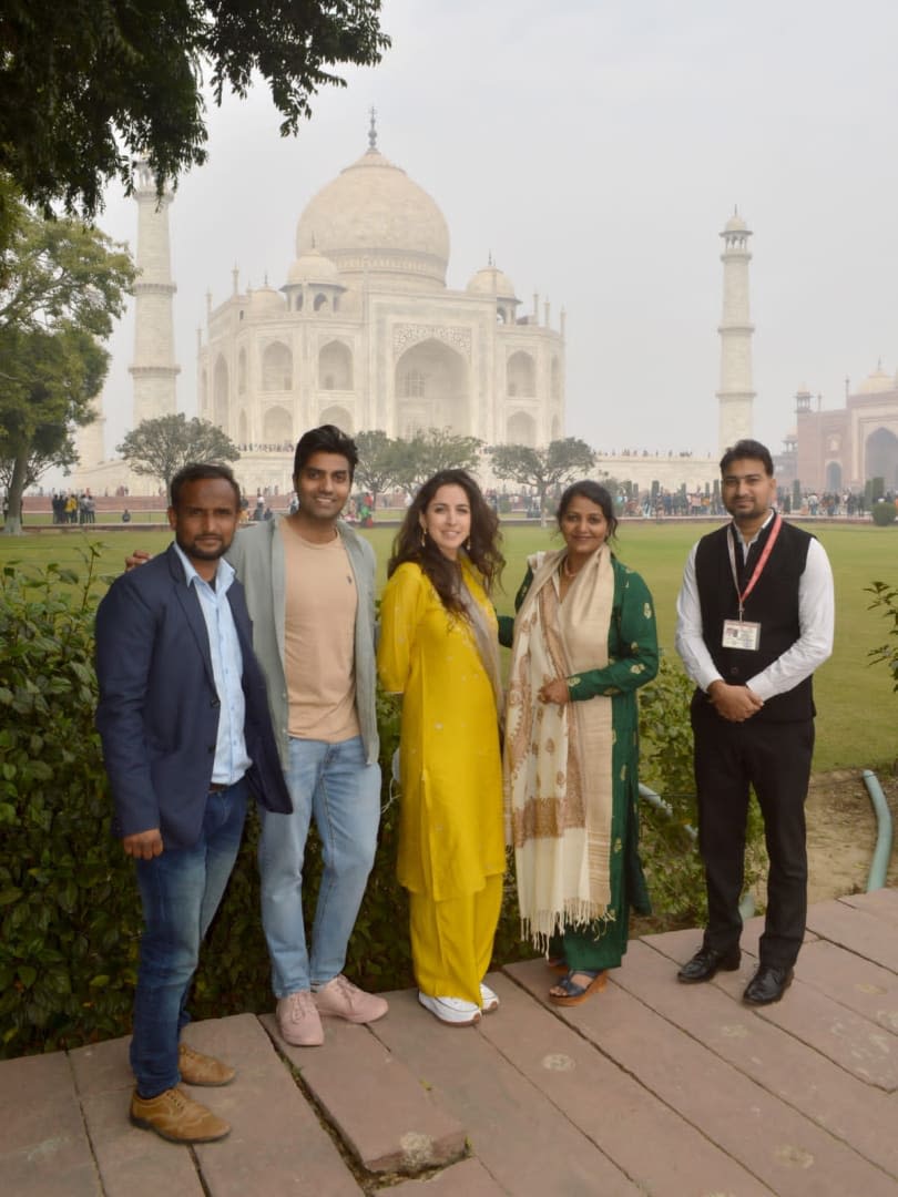 From Delhi: Same Day Taj Mahal & Agra Tour by Private Car with Approved guide