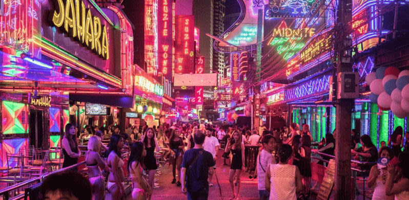 Bangkok: Soi Cowboy, Nana, Soi 11, Rooftops, Clubs & Go Go's