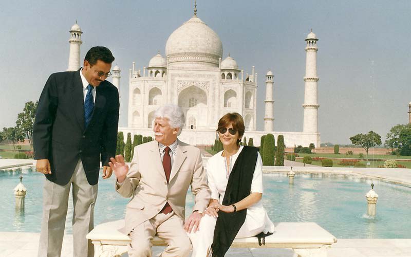 Luxury Taj Mahal VIP Tour | Skip-the-Line Entry & Private Guide