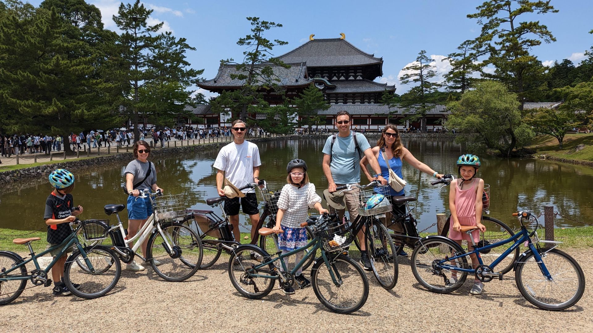 Nara E-Bike Tour: Todai-ji, Deer Park & Off-the-Beaten-Path Knife Shop