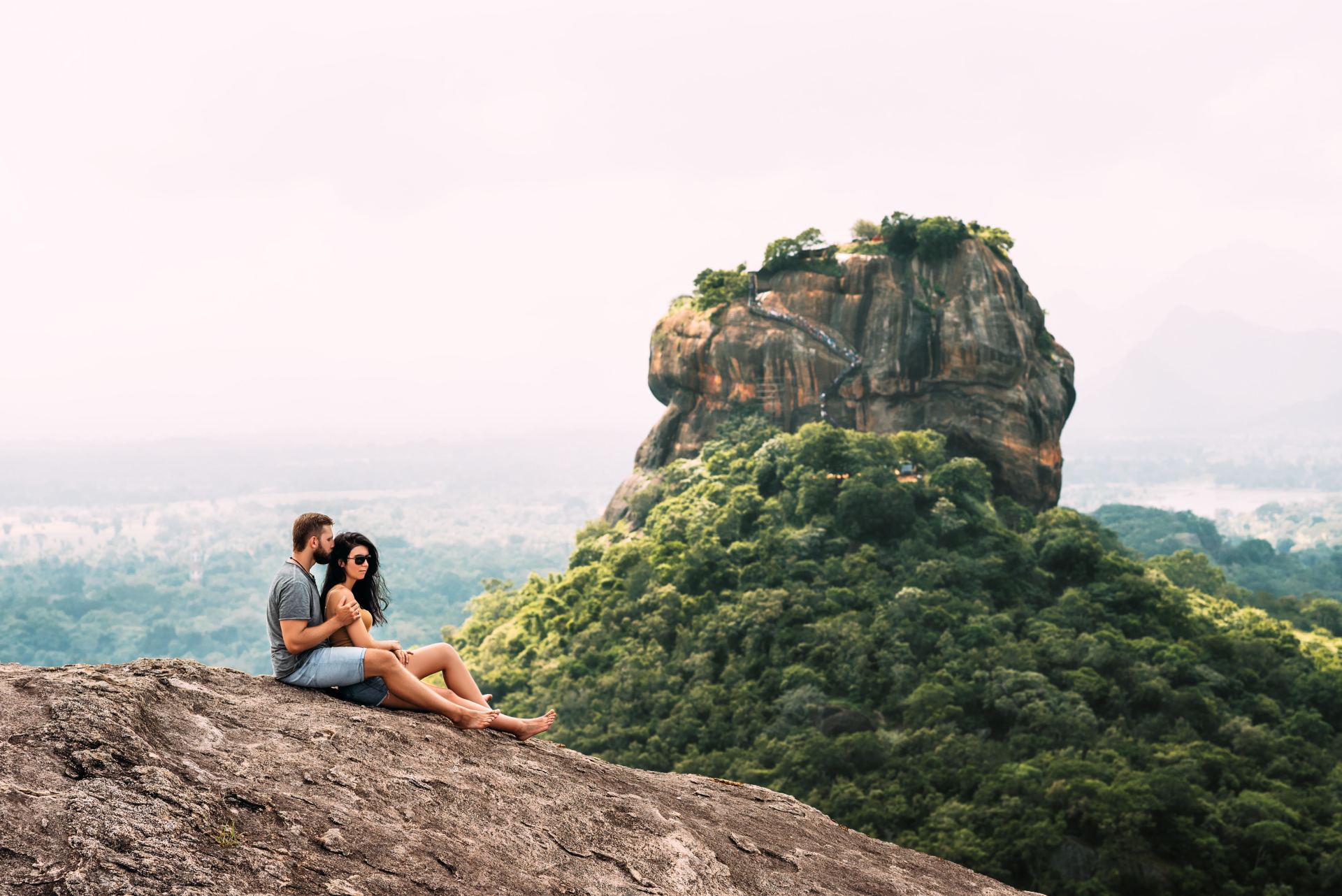 Sigiriya Sunrise Climb, Dambulla and Kandy Day Trip from Colombo