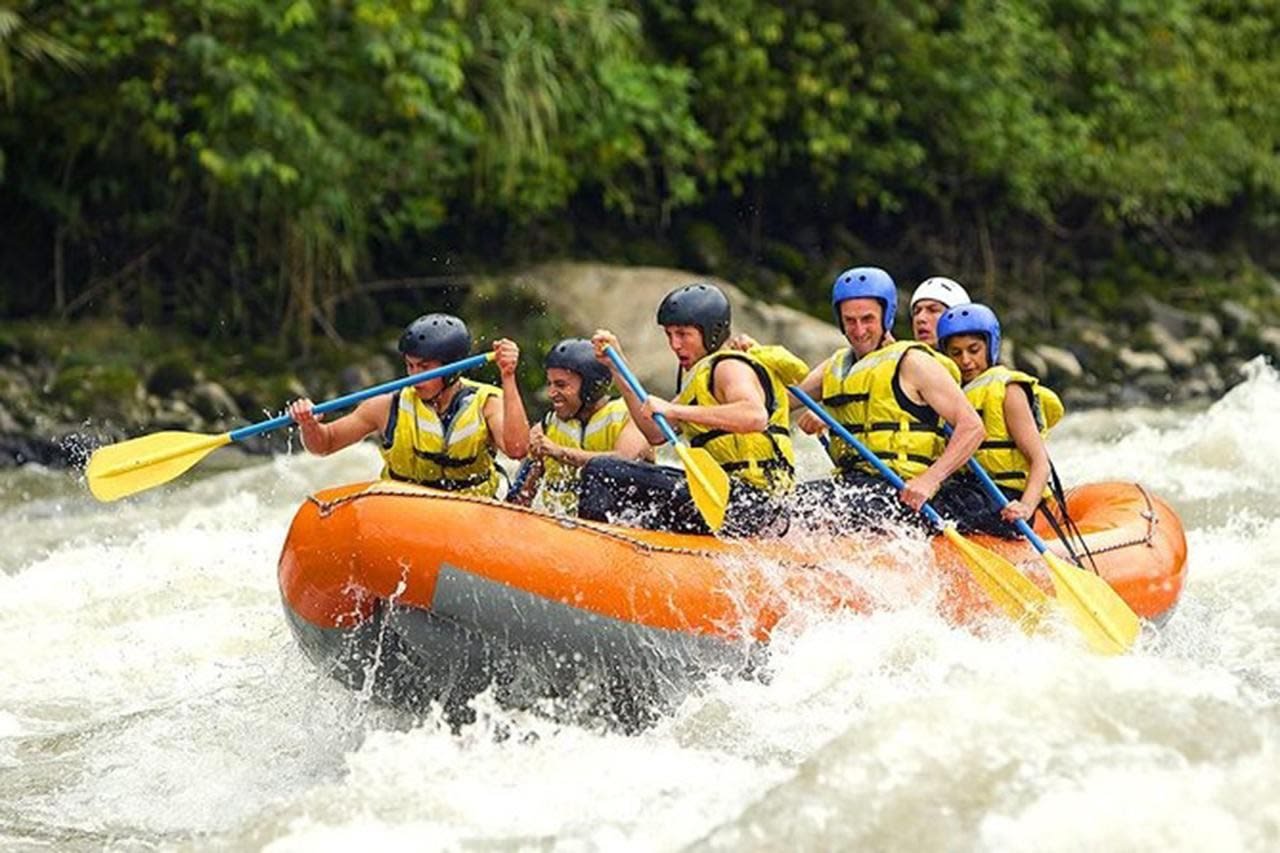 Private Kelani River Rafting Day Trip from Kandy: Five Major Rapids