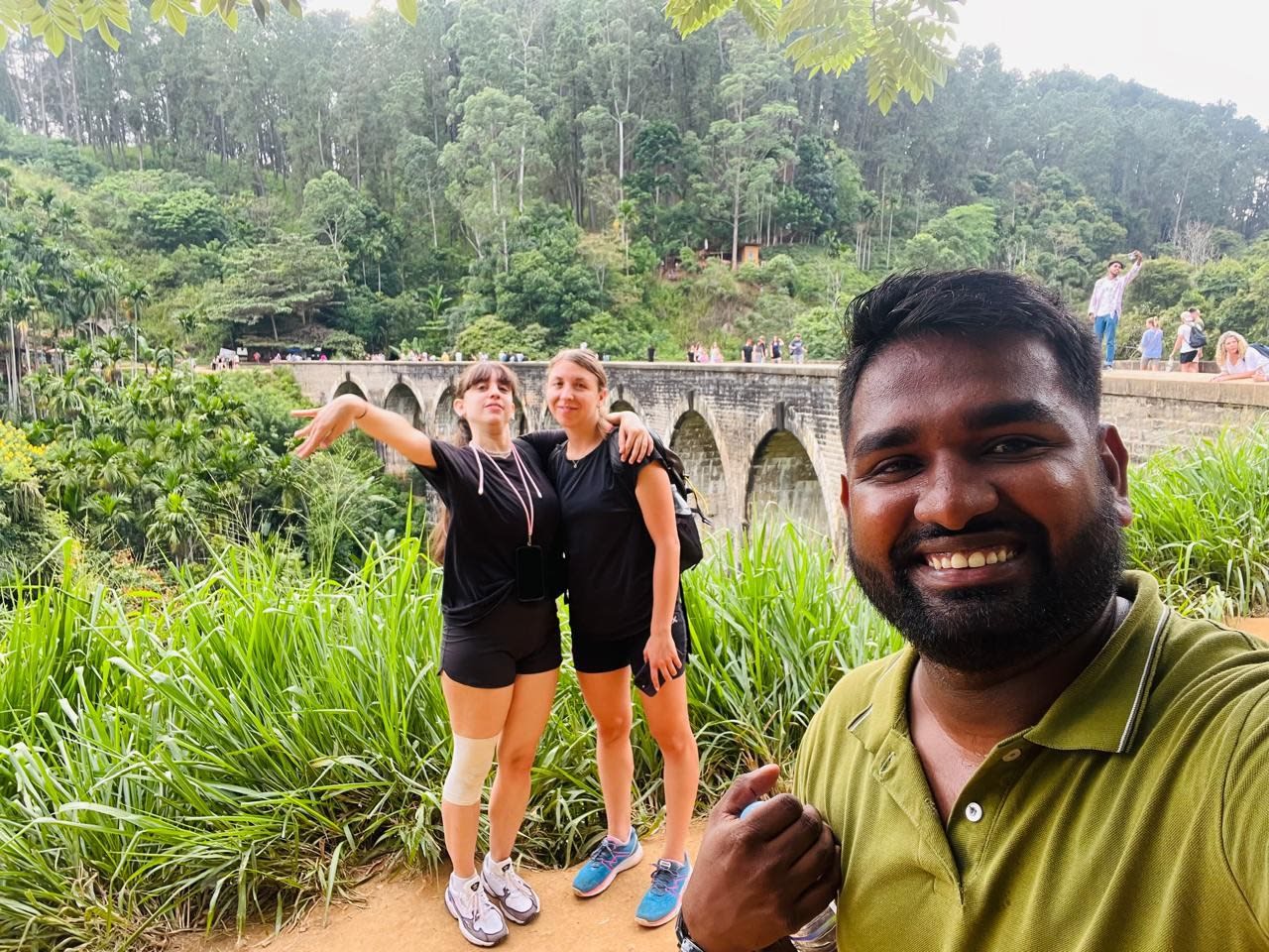 Ella in Half a Day by Tuk-Tuk: Ten Stops Around the Town