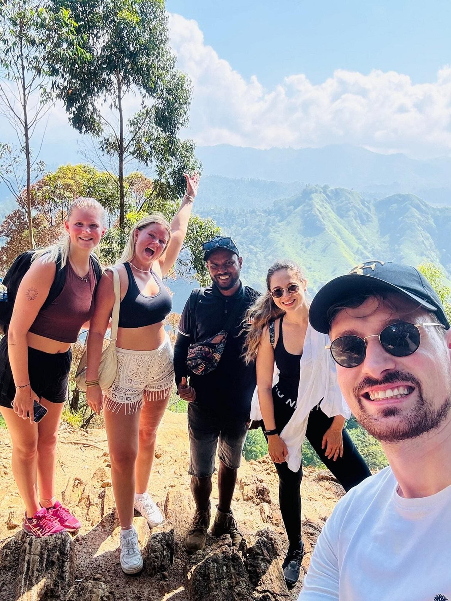 Ella Wonders Day Tour: Spice Garden, Nine Arch Bridge, Ravana Falls and the Zipline